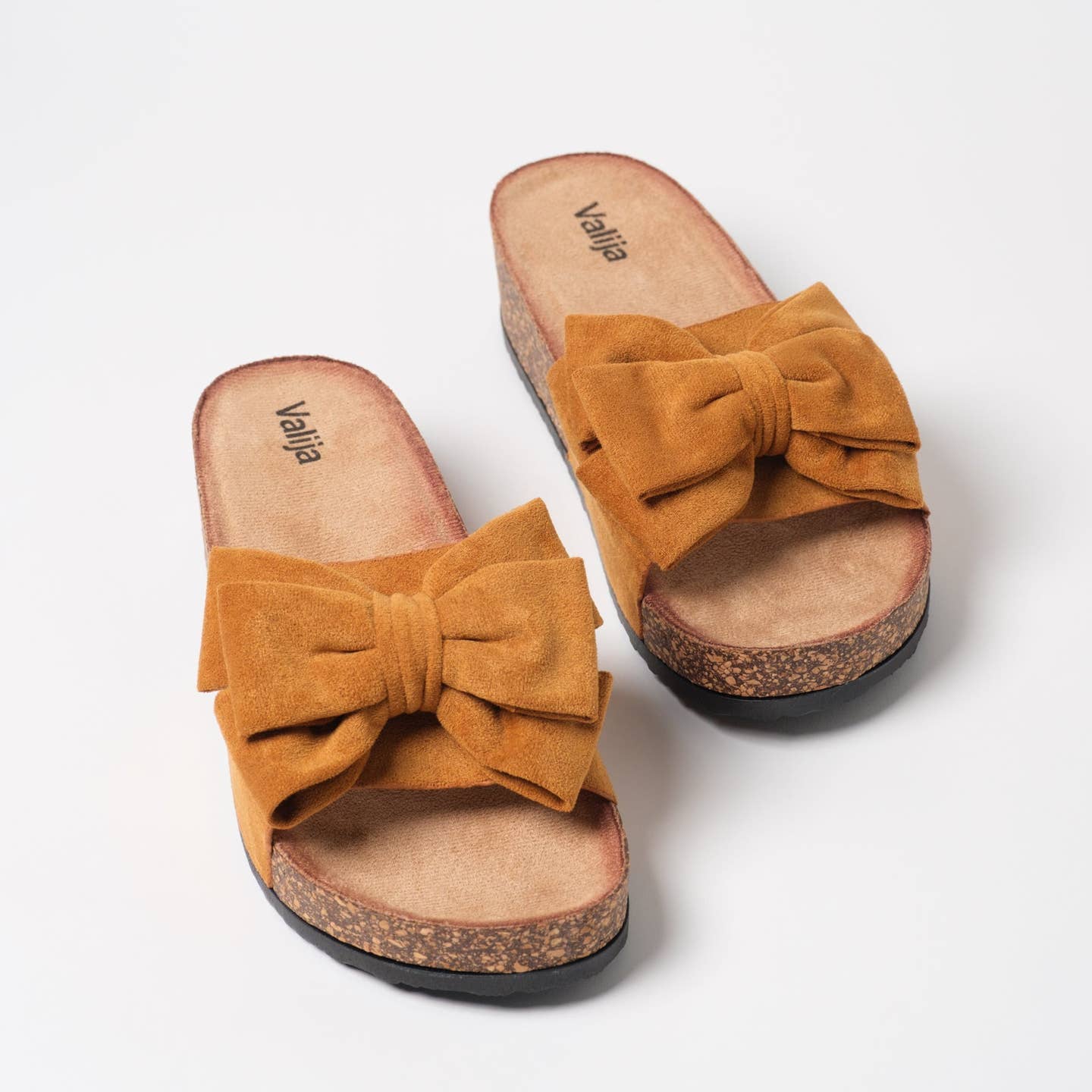 Thanya Sandal
